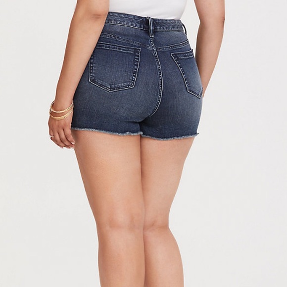 Torrid Embroidered High Rise Shorts Size 12 - Picture 4 of 7